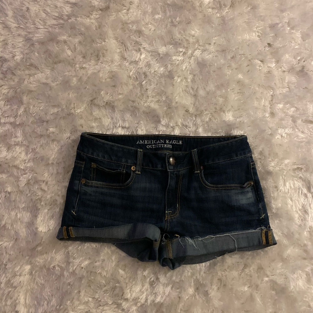 Low wasted denim shorts